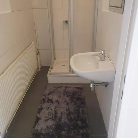 Apartment Große Stadtwohnung Im Zentrum