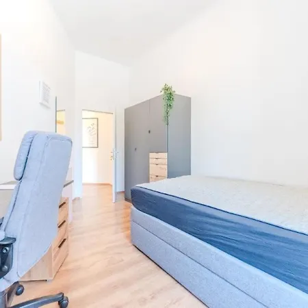 Grosse Stadtwohnung Im Zentrum Apartment *