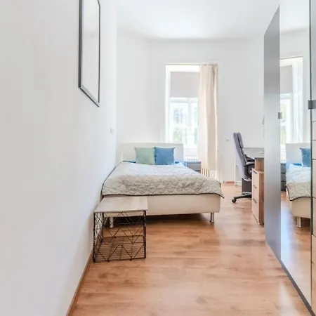 Grosse Stadtwohnung Im Zentrum Apartment
