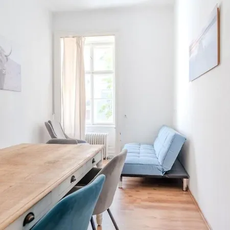 Grosse Stadtwohnung Im Zentrum Apartment *